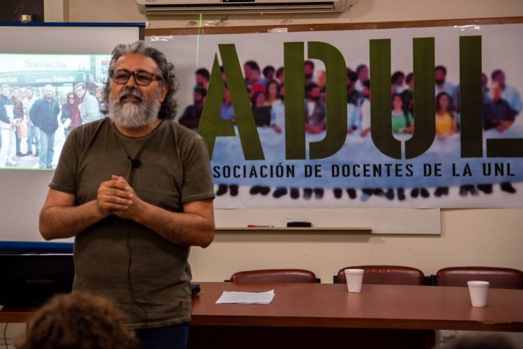 Docentes de paro hasta el sábado: "El gobierno nacional quiere ver la universidad pública cerrada"