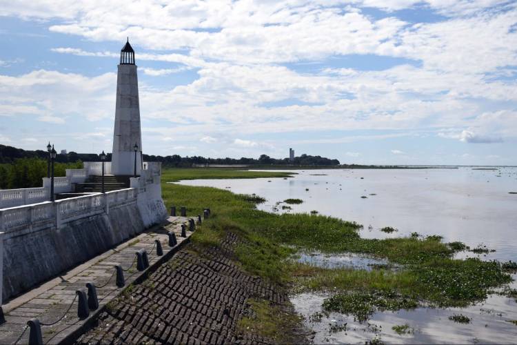 Santa Fe refuerza el control y recuerda las prohibiciones en defensas y terraplenes