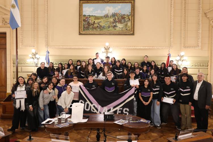 Alumnos de la E.E.S.O N° 445 "Carlos Steigleder" de Sunchales participaron del programa ciudadanos en el Senado