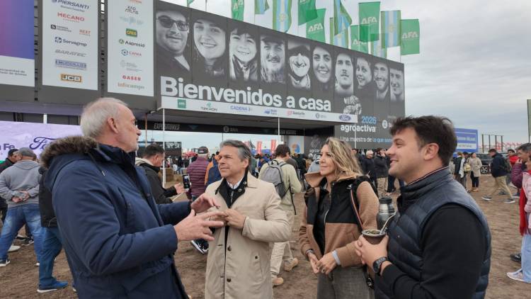 Giuliano: "Bajar las retenciones debe ser una política de estado, no una extorsión por la reelección"