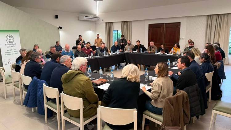 La problemática de caminos se debatió en una mesa regional convocada por la SRR