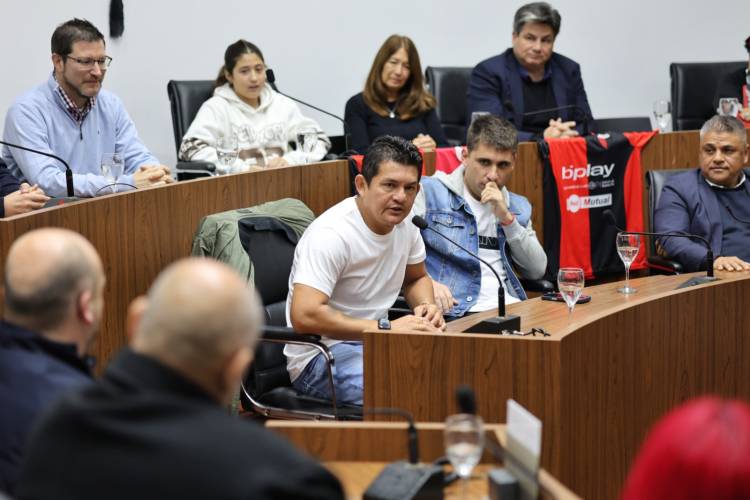 El Pulga Rodríguez fue reconocido en el Concejo Municipal como “Deportista destacado”