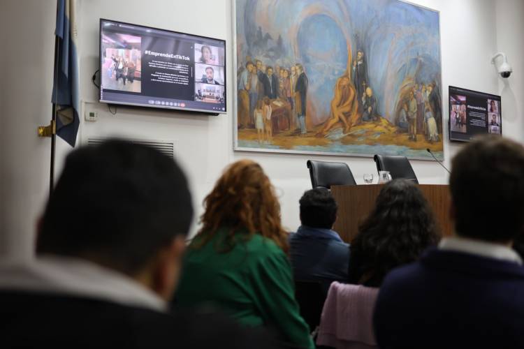 Emprendedores de la ciudad se capacitaron en el uso de herramientas digitales