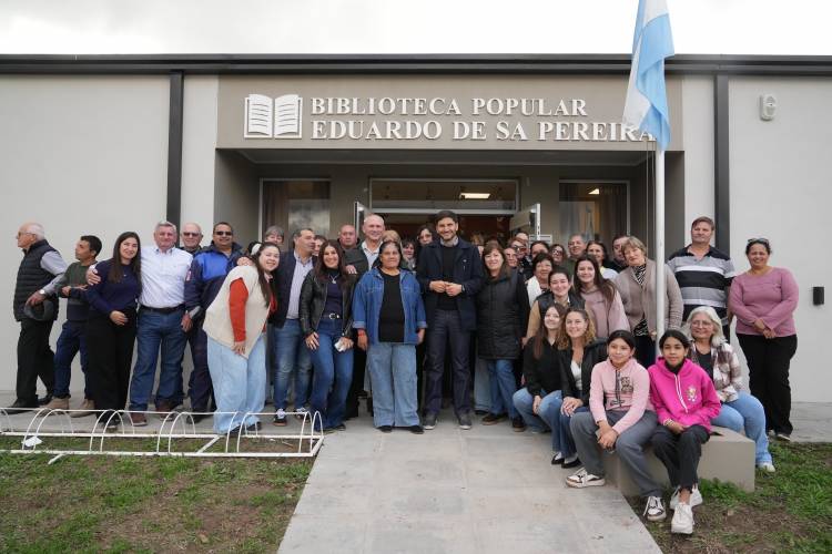 Jimena Senn acompañó al gobernador Maximiliano Pullaro en una recorrida por tres localidades de Las Colonias