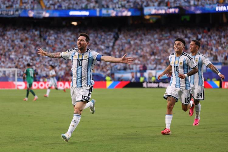 Lionel Messi, la estrella que más brilló en un valioso triunfo de Argentina ante Argelia