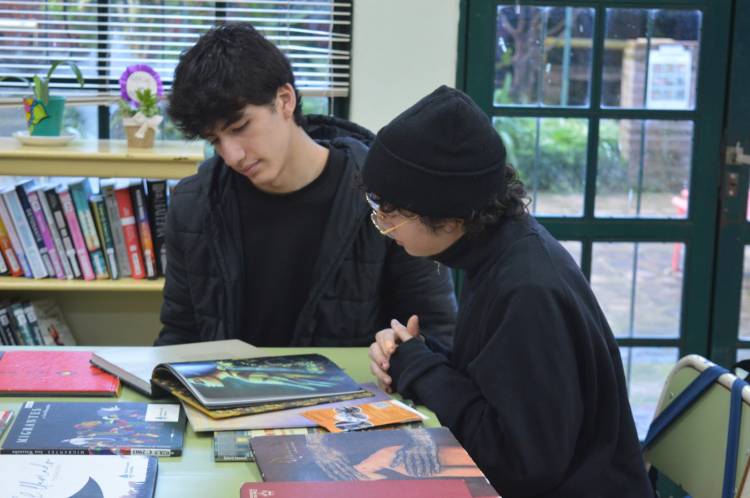 Café Literario: la Municipalidad fortalece la promoción de la lectura entre niños, niñas y jóvenes