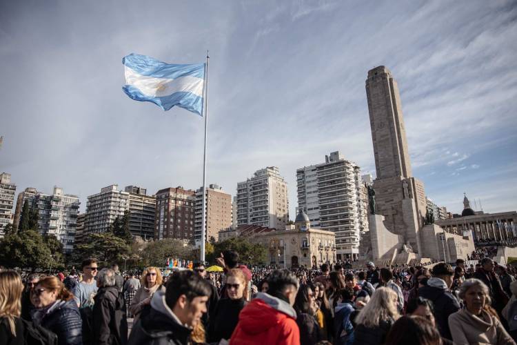 “Pullaro devolvió el Monumento a la Bandera a todos los argentinos y Rosario volvió a ser el corazón de la patria”