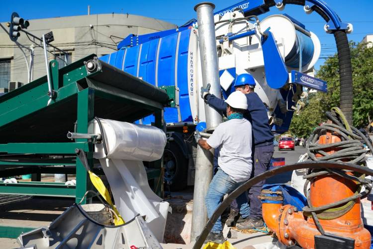 Obra histórica: Provincia comenzó la recuperación de la cloaca máxima en la ciudad de Santa Fe con tecnología de última generación