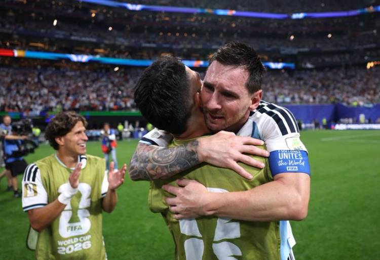 “Este equipo no baja los brazos nunca”: el posteo de Messi luego de la clasificación a cuartos de final