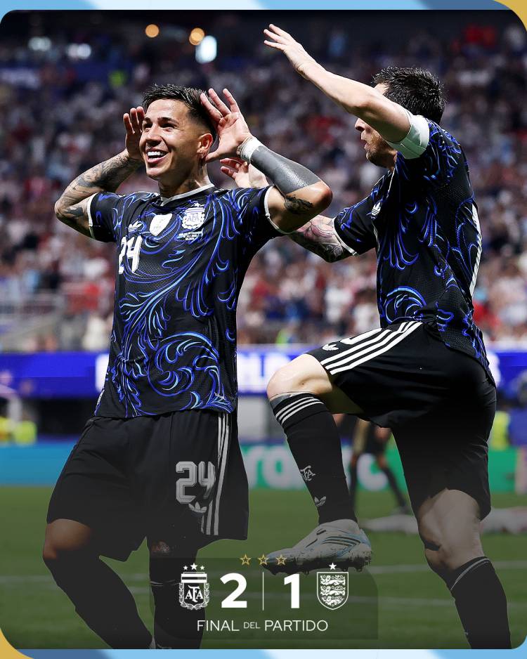 Argentina venció a Inglaterra y está en la final del Mundial
