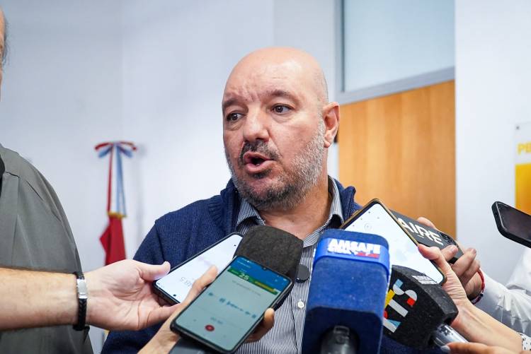 Paritaria docente: Rodrigo Alonso advierte que el gobierno parte de un diagnóstico equivocado y exige una propuesta que recupere el salario docente