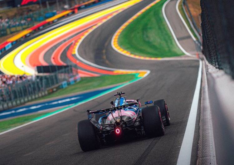 Colapinto brilló y terminó séptimo en la práctica libre 2 del Gran Premio de Bélgica
