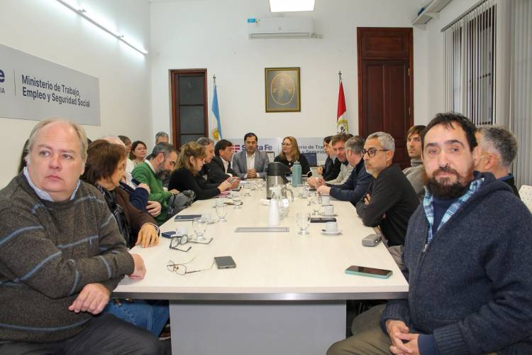 Salud: los médicos también aceptaron la propuesta salarial del Gobierno Provincial para el segundo semestre de 2026