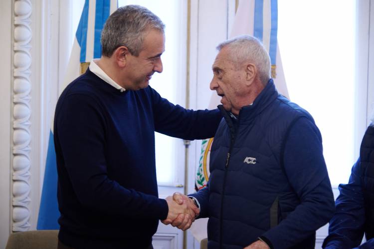 Javkin presidió el anuncio oficial del regreso del TC al Autódromo