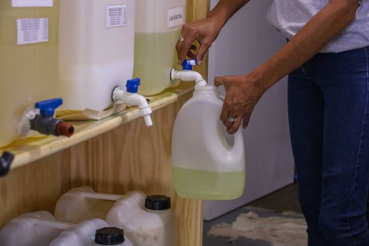 Eco Carga superó los 2.000 litros vendidos y ya evitó el uso de más de 600 envases descartables