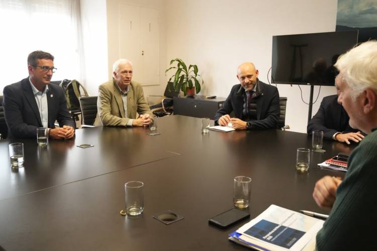 Santa Fe llevó a Nación una propuesta para aliviar el impacto tarifario sobre la industria junto a la Región Centro