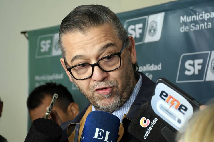 El Municipio defendió el funcionamiento del Seom en Candioti Sur: "Es la administración del espacio público", sostuvo Mastropaolo