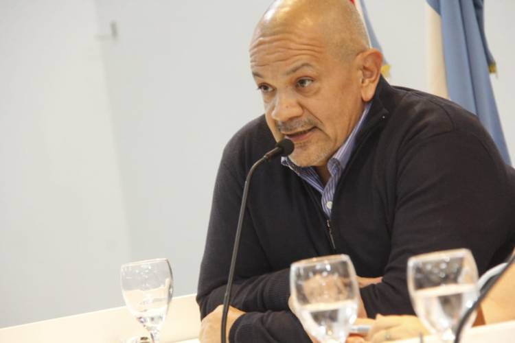 Lucero: “Festejan un 0,1% mientras la docencia acumula una pérdida del 5% en 2026”