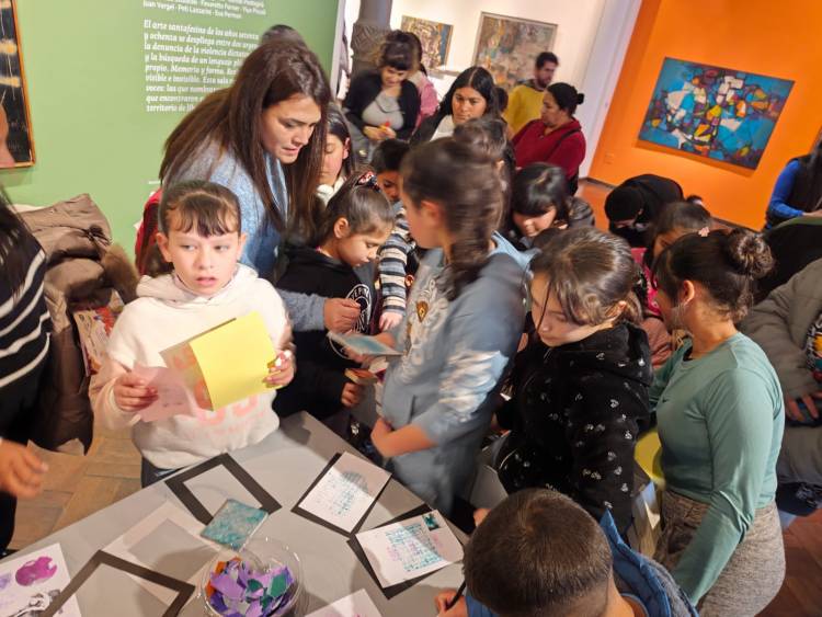 Personajes que dejan huella: una propuesta para crear, jugar y explorar los museos