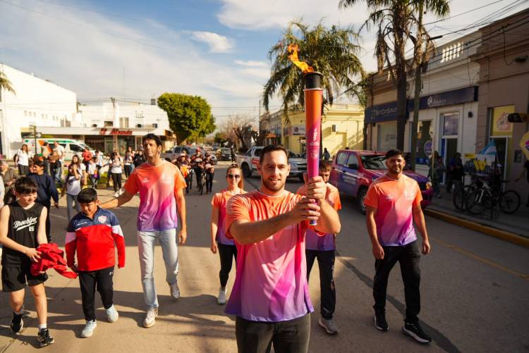 Gobernador Crespo y San Justo, protagonistas del recorrido de la Antorcha Suramericana
