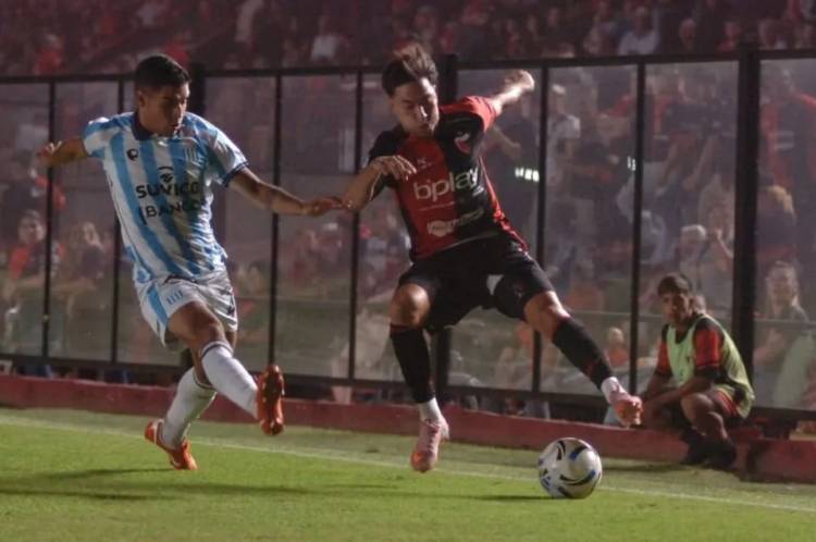 Delfino, tras la derrota de Colón: "En esta categoría, lo que te lleva a ganar son los duelos individuales"
