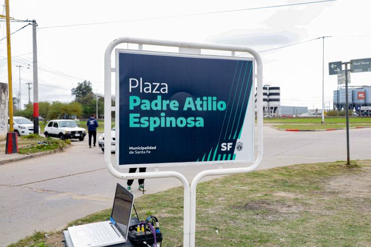 La Municipalidad inauguró la Plaza “Padre Atilio Espinosa” en barrio Centenario