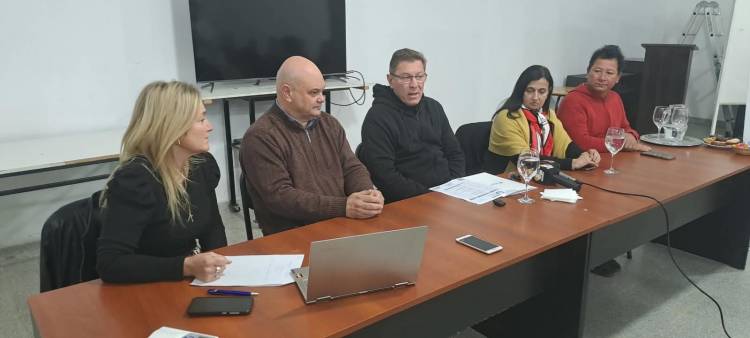 Borla presentó el cuarto Congreso de Salud, Educación y Deporte