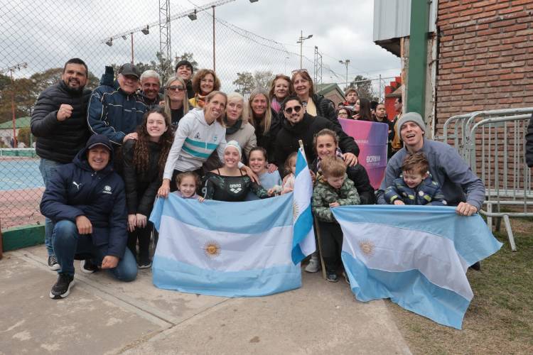 Celeste y Candela, dos generaciones unidas por el agua en los Juegos Suramericanos
