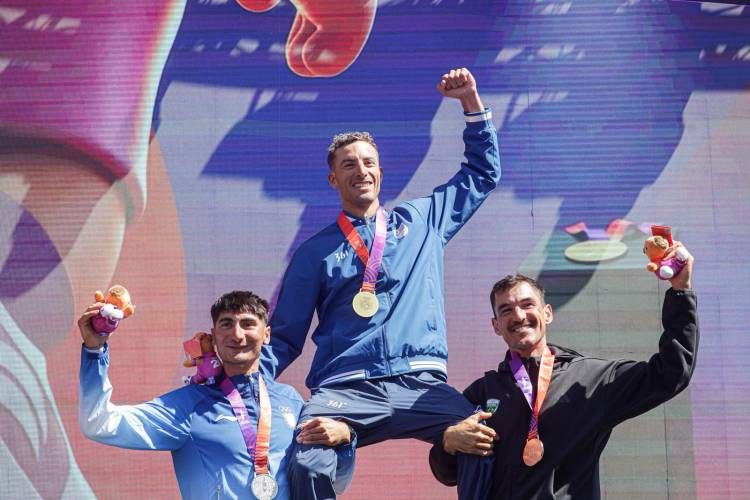 Remo en los Juegos Suramericanos: El uruguayo Felipe Klüver se llevó el oro en la Laguna Setúbal