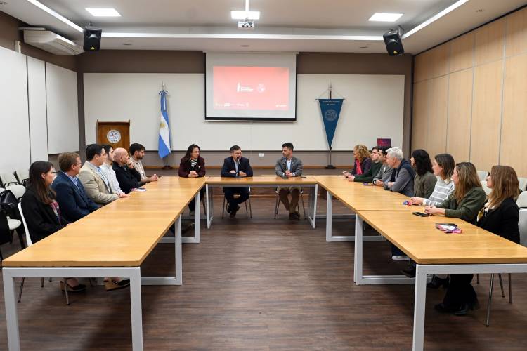 La UNL aporta conocimientos para la sostenibilidad de los Suramericanos