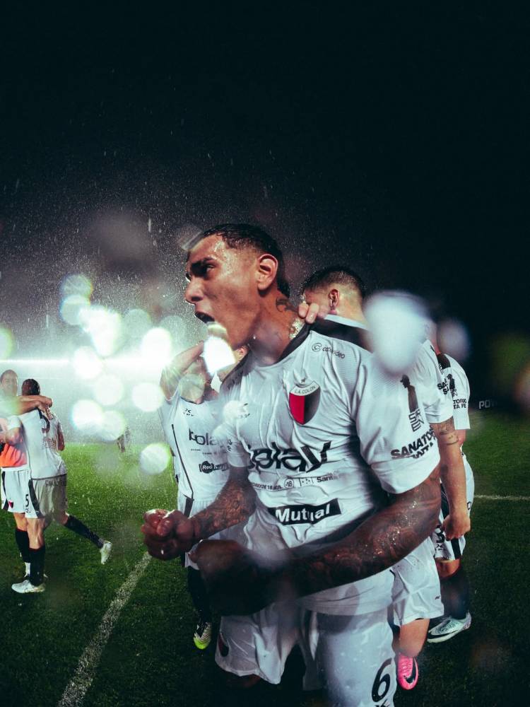 Colón goleó y se recuperó ante Los Andes en el Brigadier