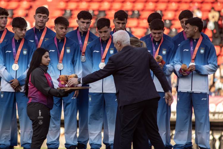 Fútbol masculino: Paraguay venció a Argentina por penales y Perú completó el podio