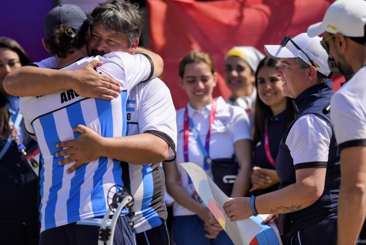 Tiro con arco: Cinco países ocuparon los podios en las últimas finales