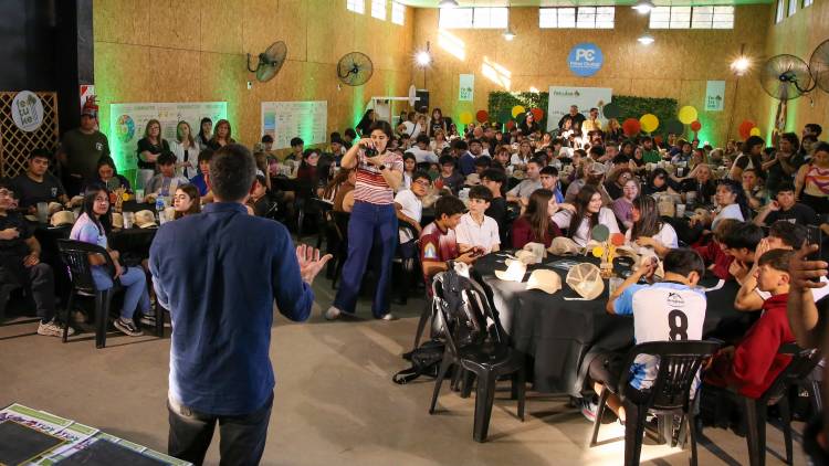 En Pérez los jóvenes son protagonistas de la transformación ambiental de la ciudad: se presentó FETUKE 3