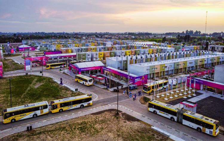 El motor de los Suramericanos: colectivos de la ciudad recorrieron más de 41 mil kilómetros trasladando atletas