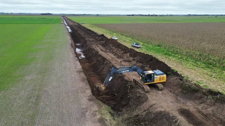 Las obras hídricas de Provincia para afrontar El Niño alcanzaron el 90 ?avance en Fighiera y Coronel Bogado