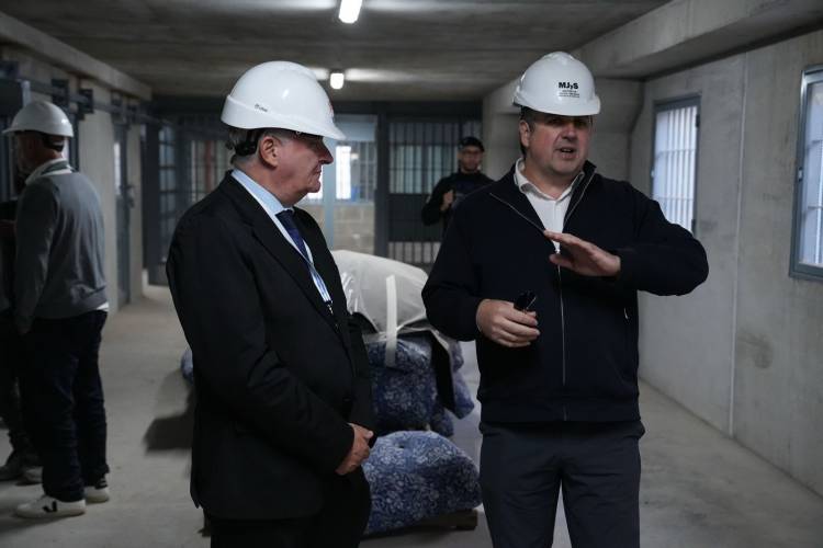 “Es una obra descomunal”: fiscales del país recorrieron El Infierno, la cárcel de alto perfil que construye Santa Fe