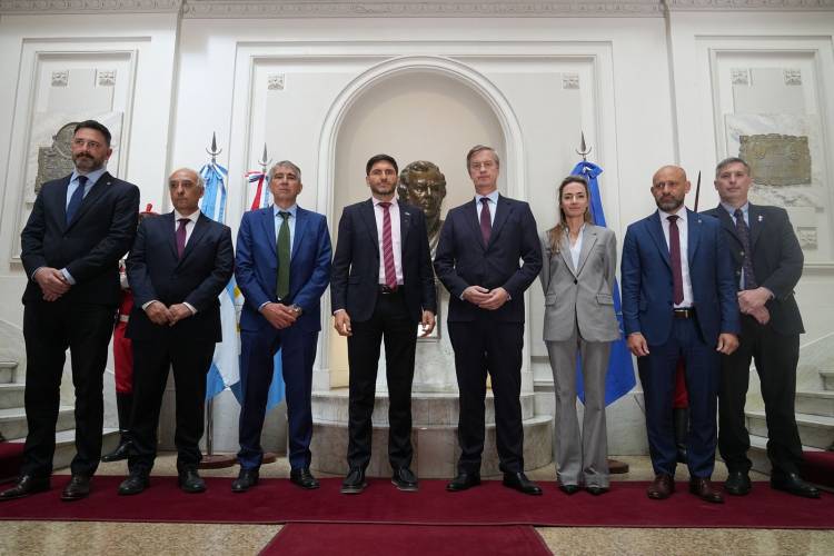 Pullaro busca abrir más mercados y atraer inversiones en el marco del acuerdo Mercosur-UE