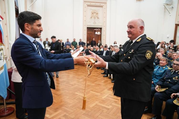 Pullaro reconoció a policías reincorporados: “Ustedes cambiaron la institución policial y el rumbo de la provincia de Santa Fe”