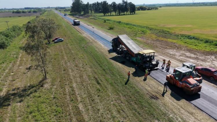 Reparación de rutas santafesinas: el Gobierno provincial trabaja en cuatro frentes simultáneos en los departamentos 9 de Julio, Vera, Garay y Castellanos