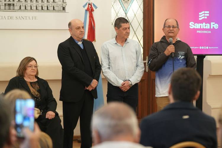 Pullaro entregó más $ 1.100 millones a tres instituciones por la recaudación de las entradas de los Juegos Suramericanos