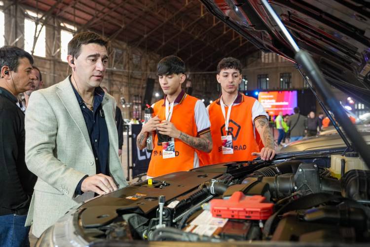 Santa Fe: exhiben en la Estación Belgrano los bienes incautados al delito que se subastarán el viernes