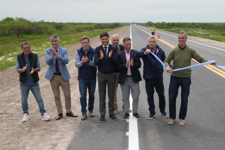Pullaro: “En Santa Fe tenemos el plan de obra pública más ambicioso del país y con una mirada productiva”