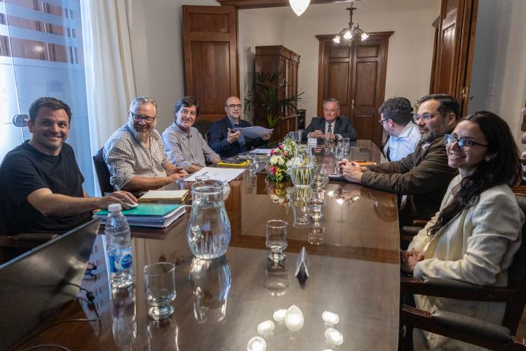 Nueva reunión en el Senado para avanzar en el proyecto definitivo